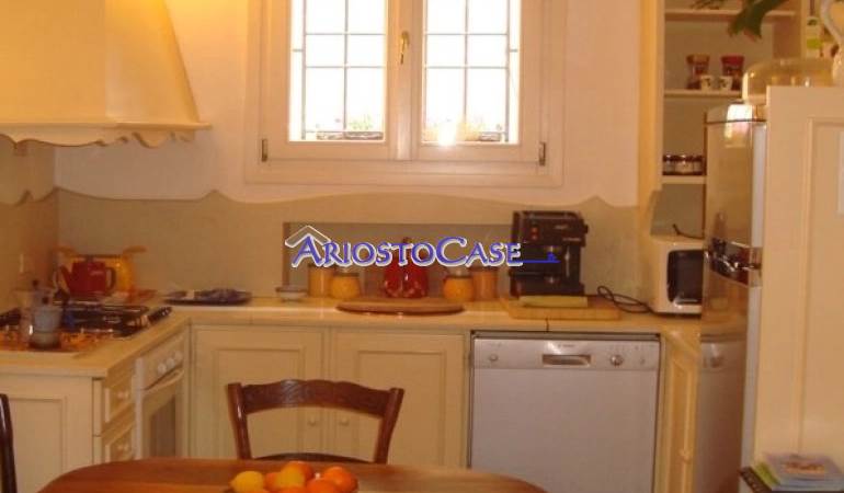 LATERALE VIA VITTORIA